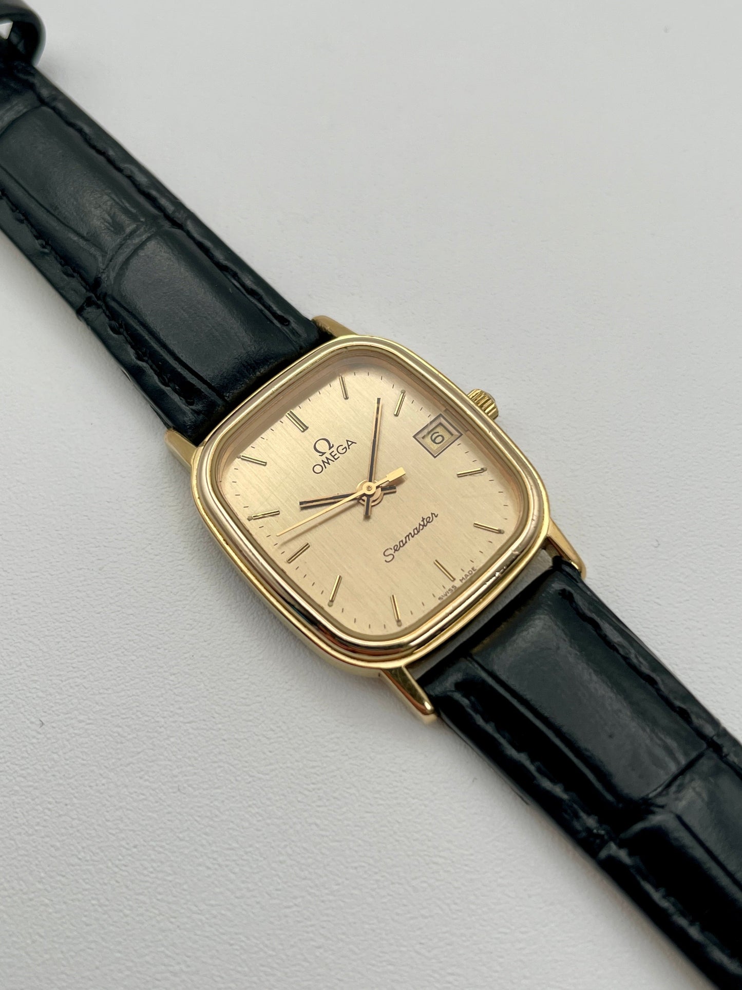 Omega Seamaster Tank 796.0864 Vintage Women's Watch in Gold
