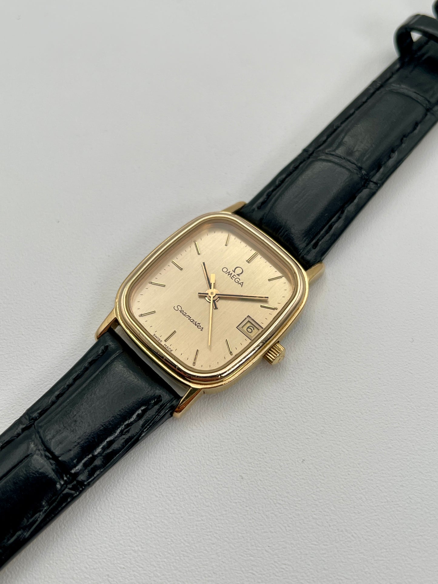 Omega Seamaster Tank 796.0864 Vintage Women's Watch in Gold