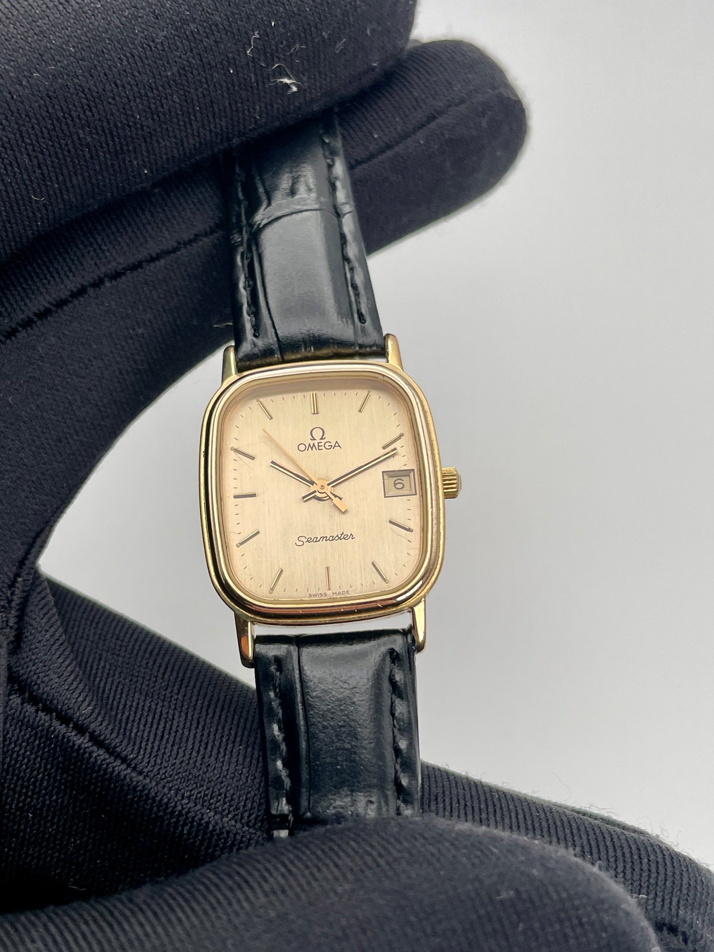 Omega Seamaster Tank 796.0864 Vintage Women's Watch in Gold
