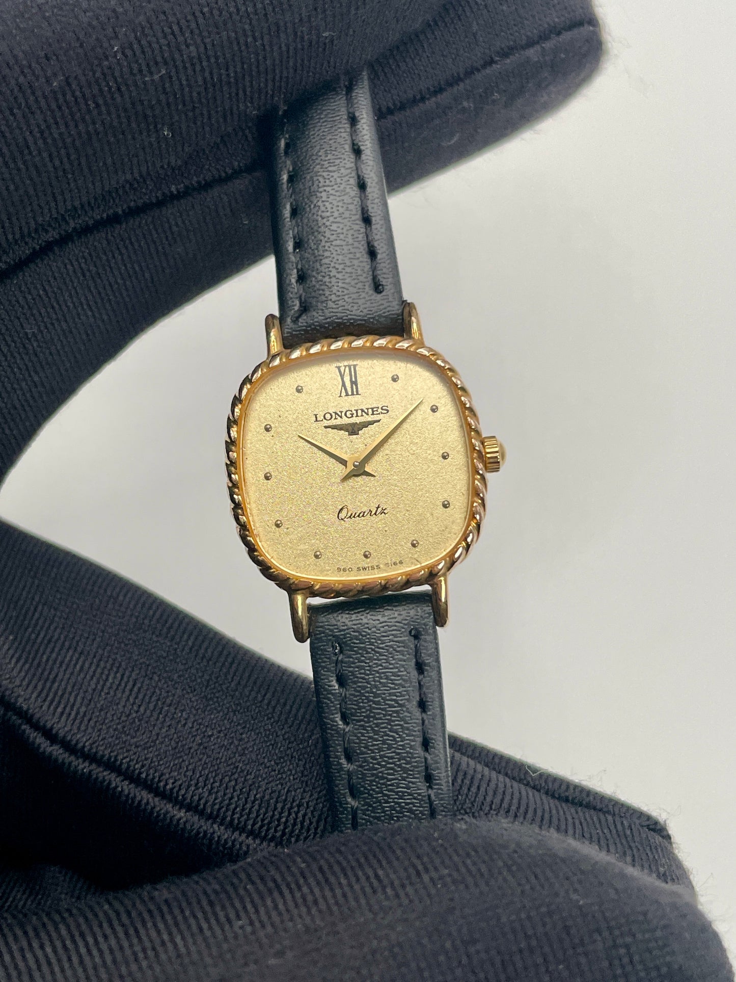 Longines 960-6166 Vintage Women's Watch in Gold