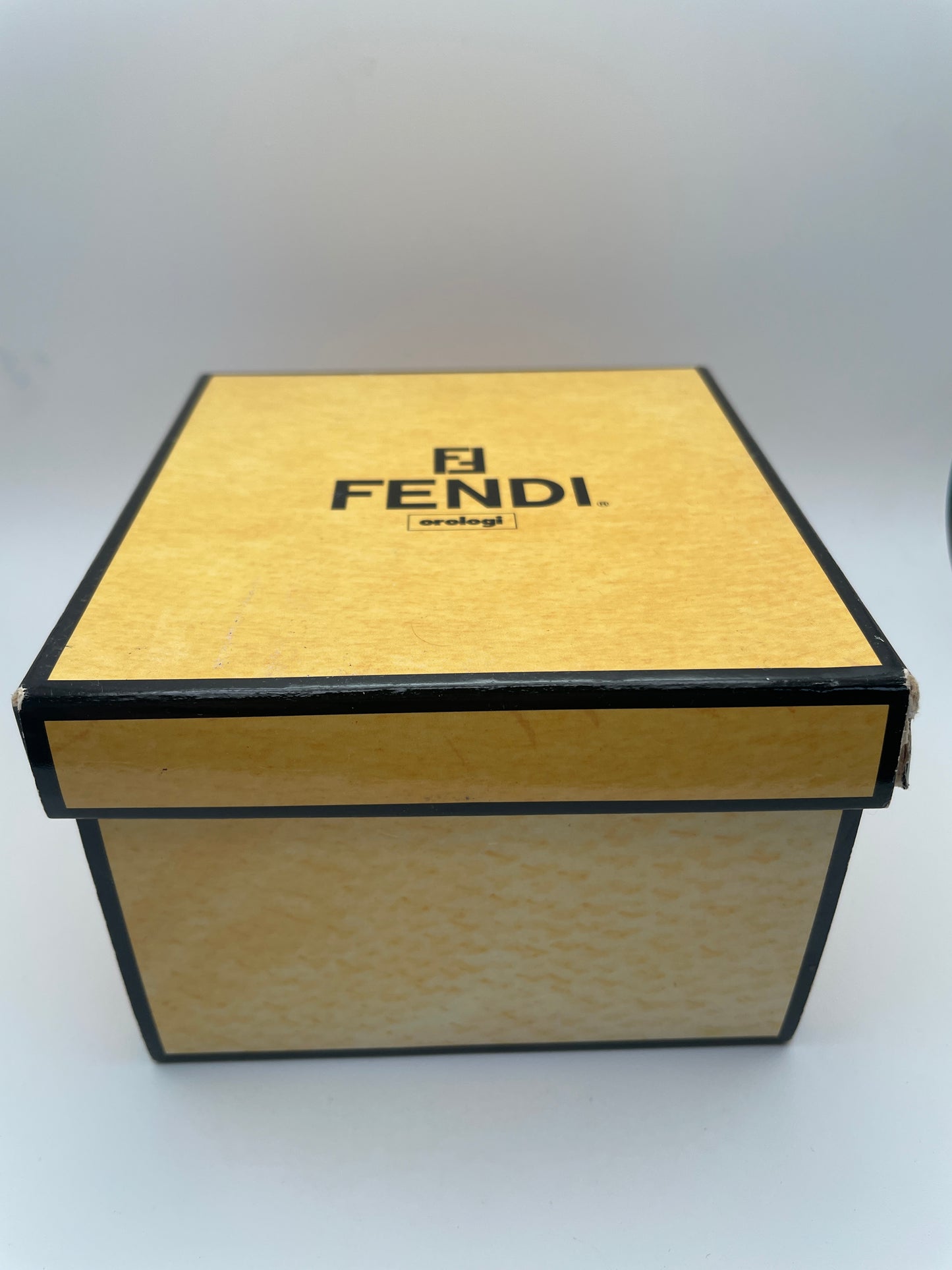 Fendi Dual Time 620L Vintage Ladies Watch in Gold