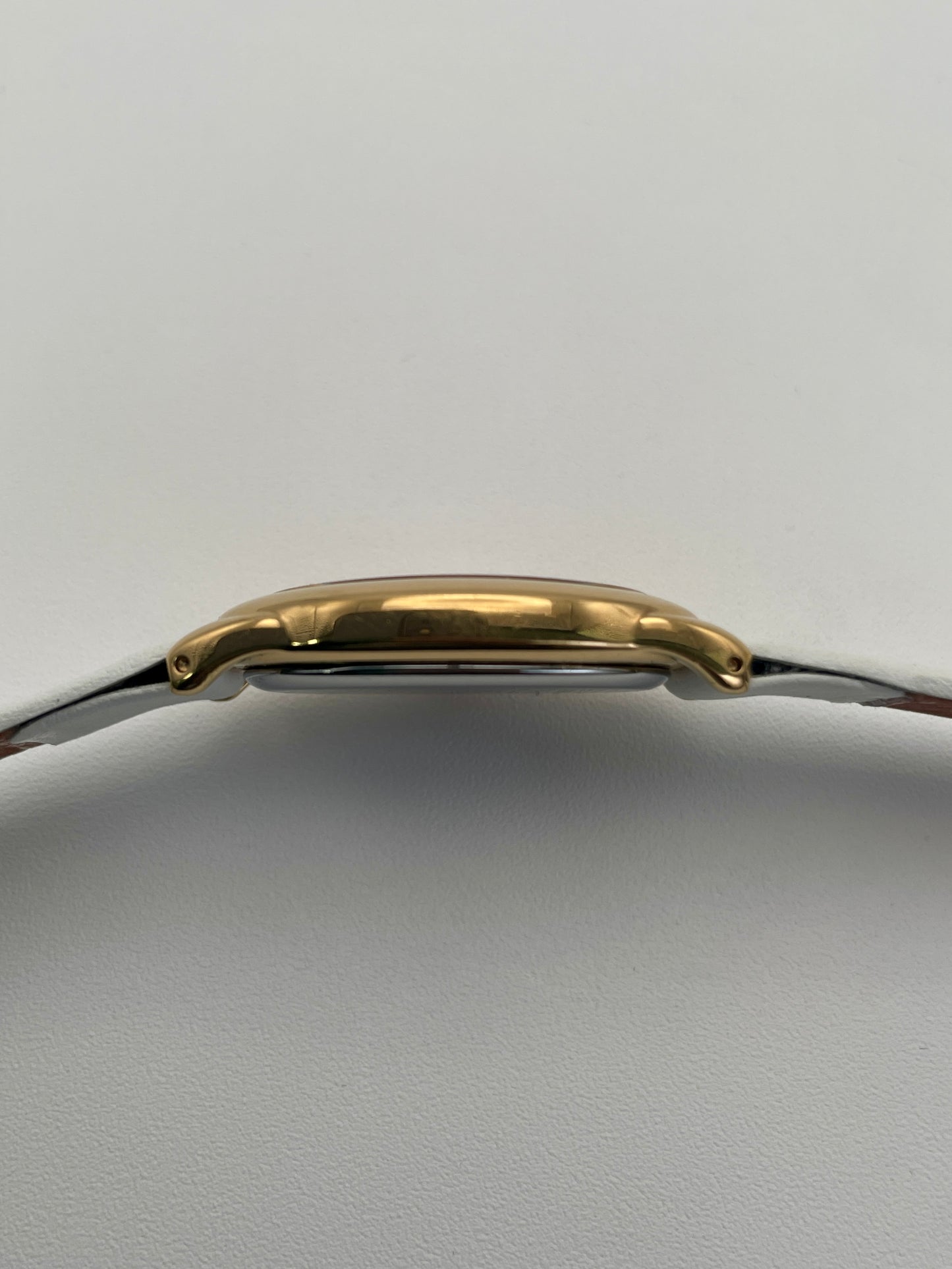 Seiko Noie Oval Baignoire Vintage Ladies Watch in Gold