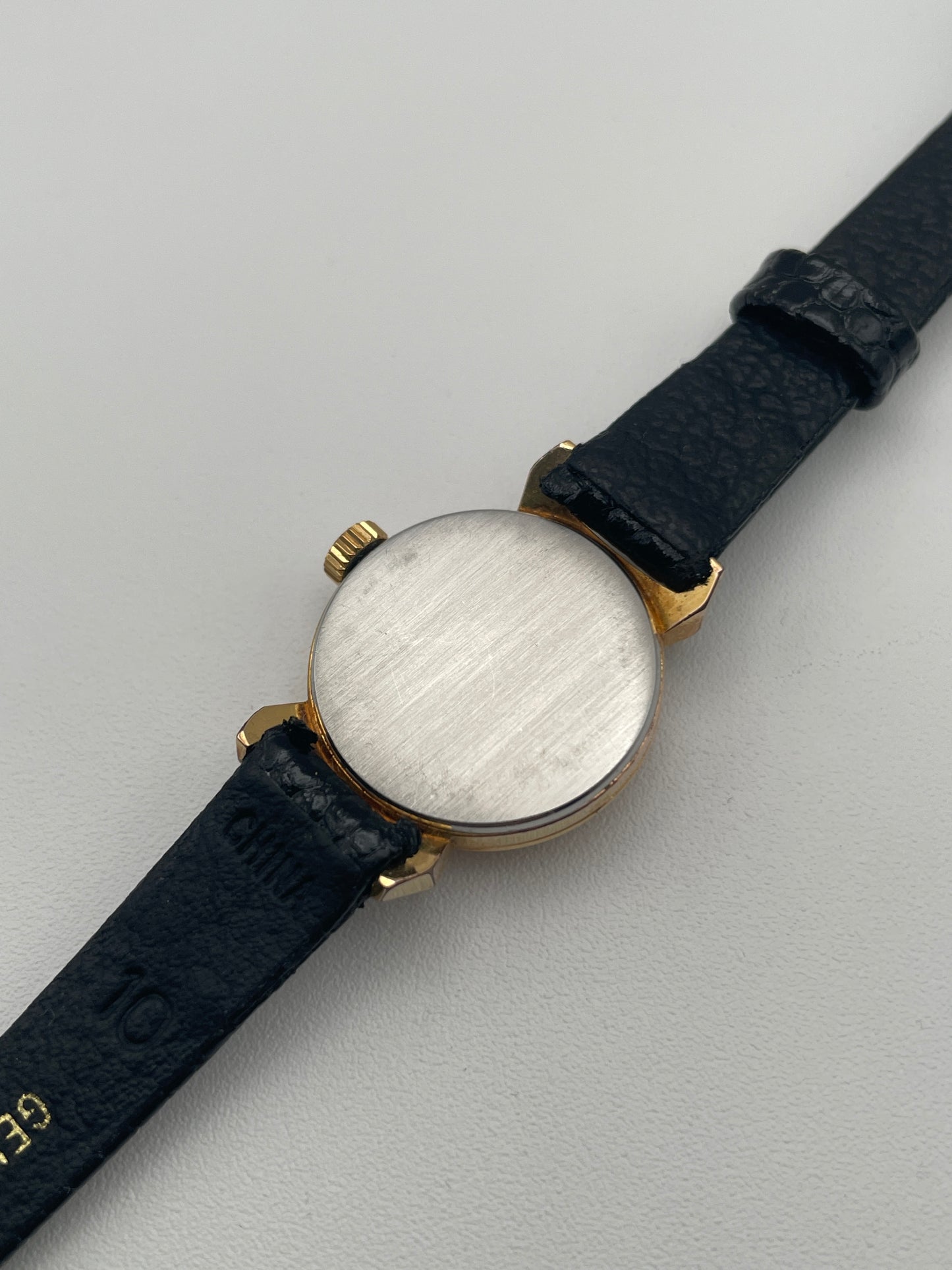 Omega Antique Vintage Ladies Watch in Gold