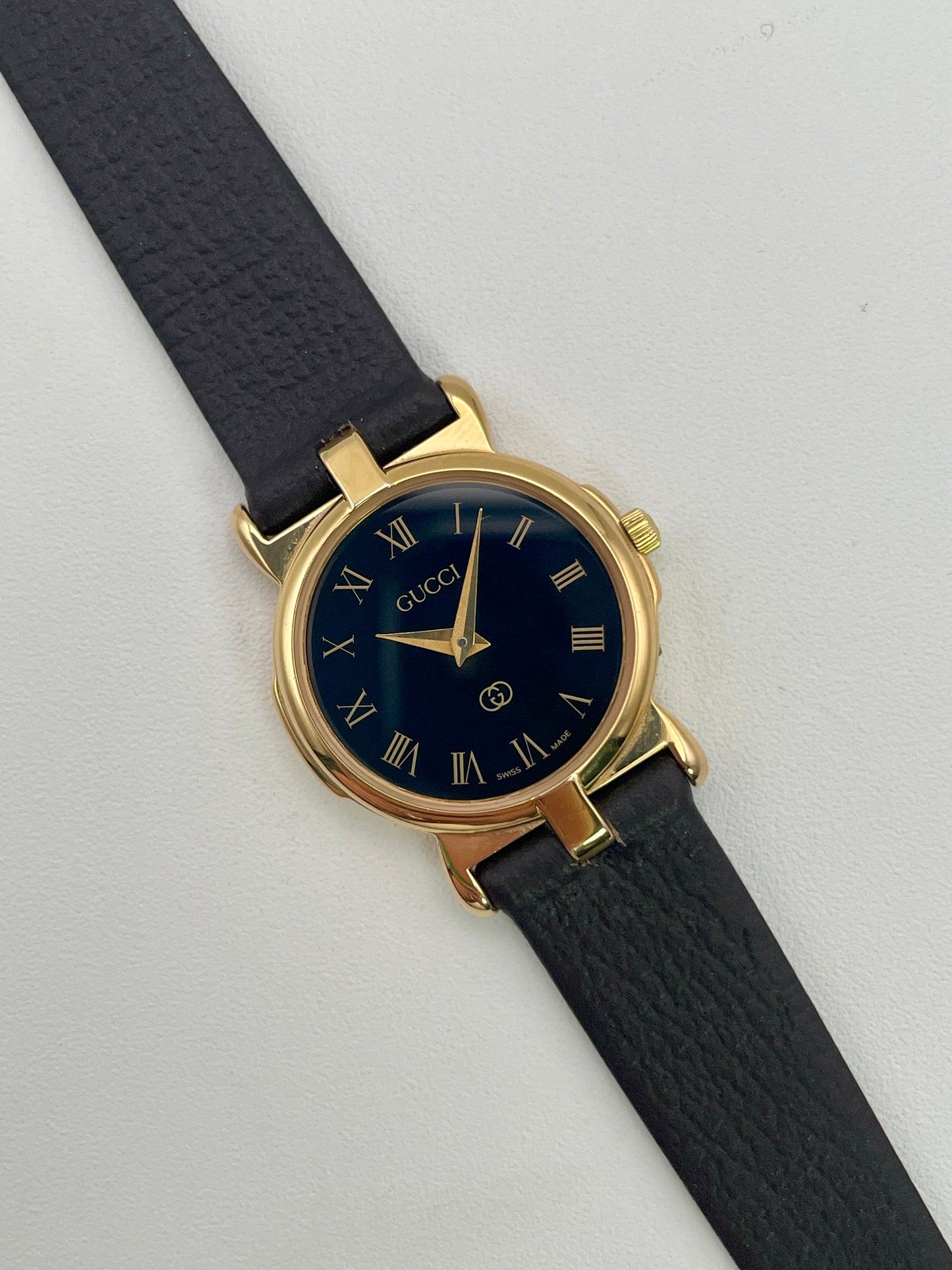 Gucci 3400FL Vintage Women's Watch in Gold