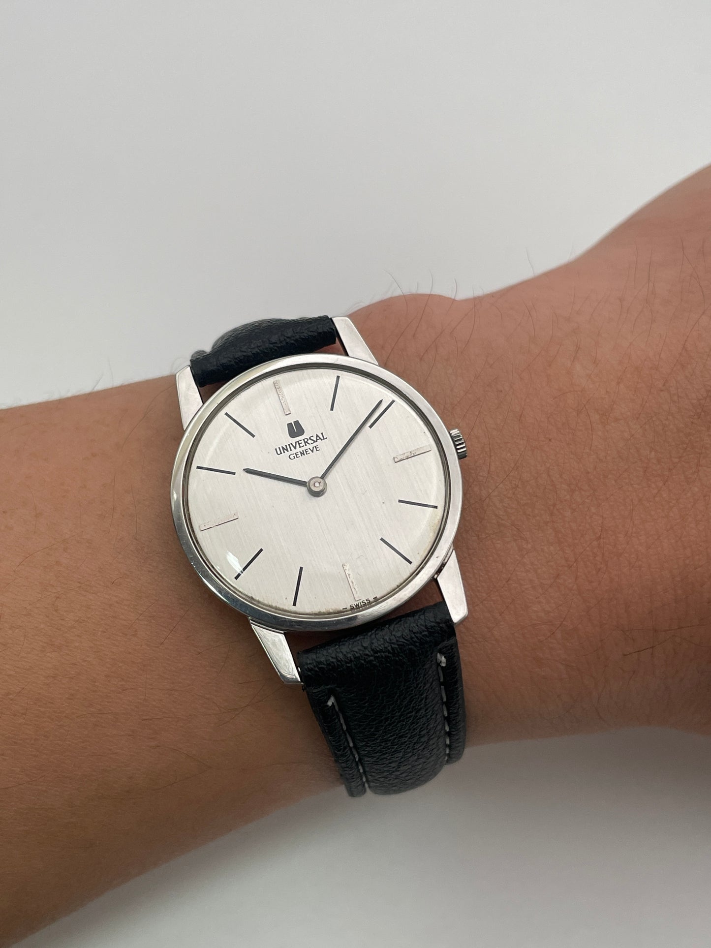 Universal Geneve Altesse "Ultra Thin" Vintage Watch in Steel