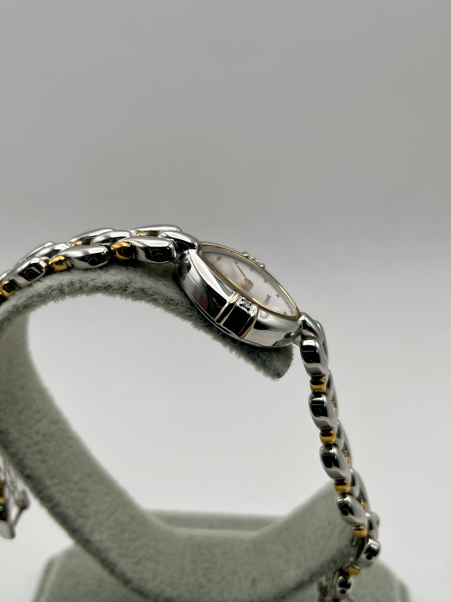 Side angle of the case and sculptural bracelet design