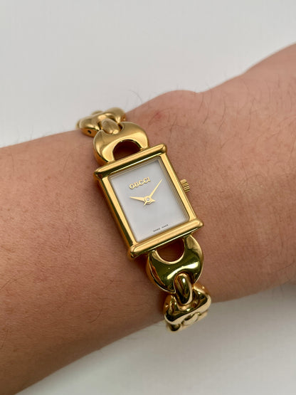 Gucci 1800L Women's Watch in Gold