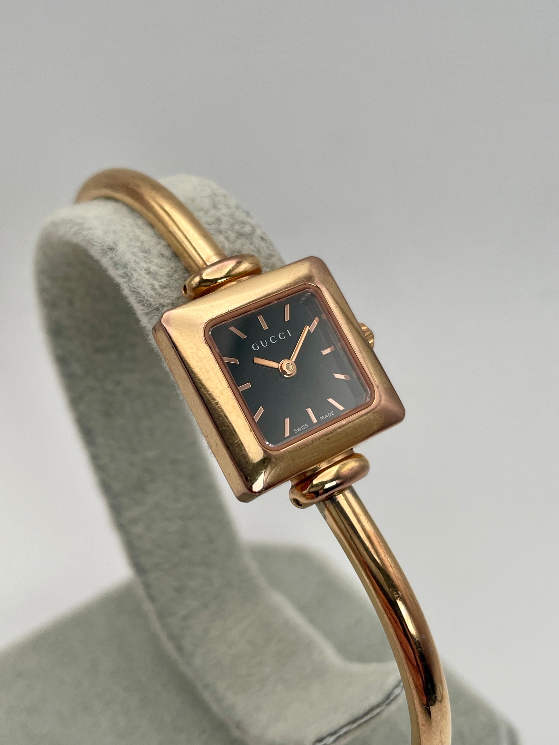 Gucci 1900L Vintage Women's Watch in Gold – Eleven13 Studios