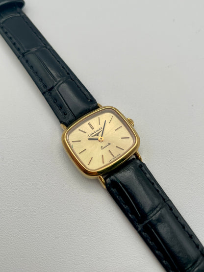 Main view of the Longines 6068.2 vintage women's watch showing champagne dial and gold-tone square case
