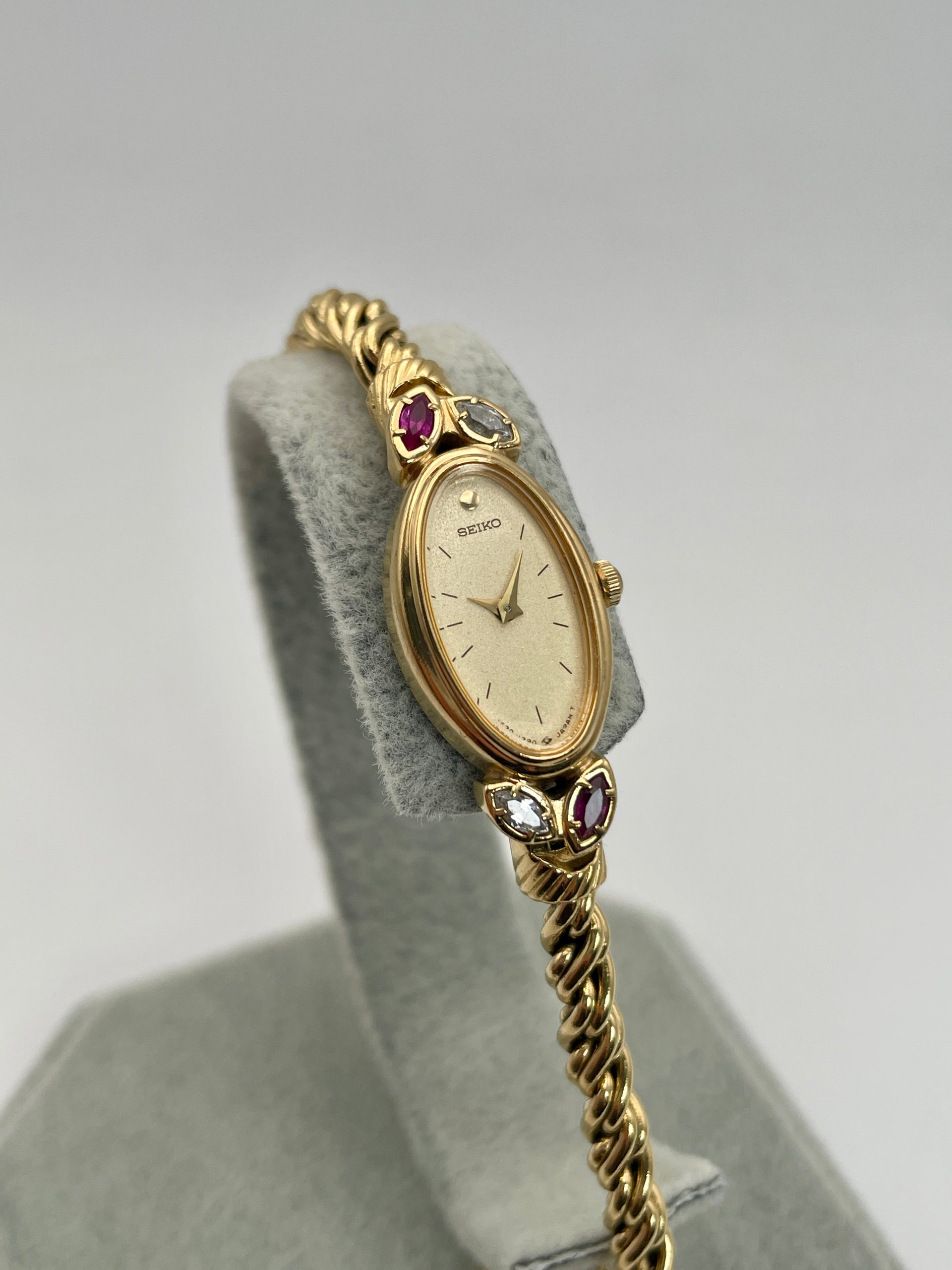 Seiko 1E20-5760 Vintage Women's Watch in Gold – Eleven13 Studios