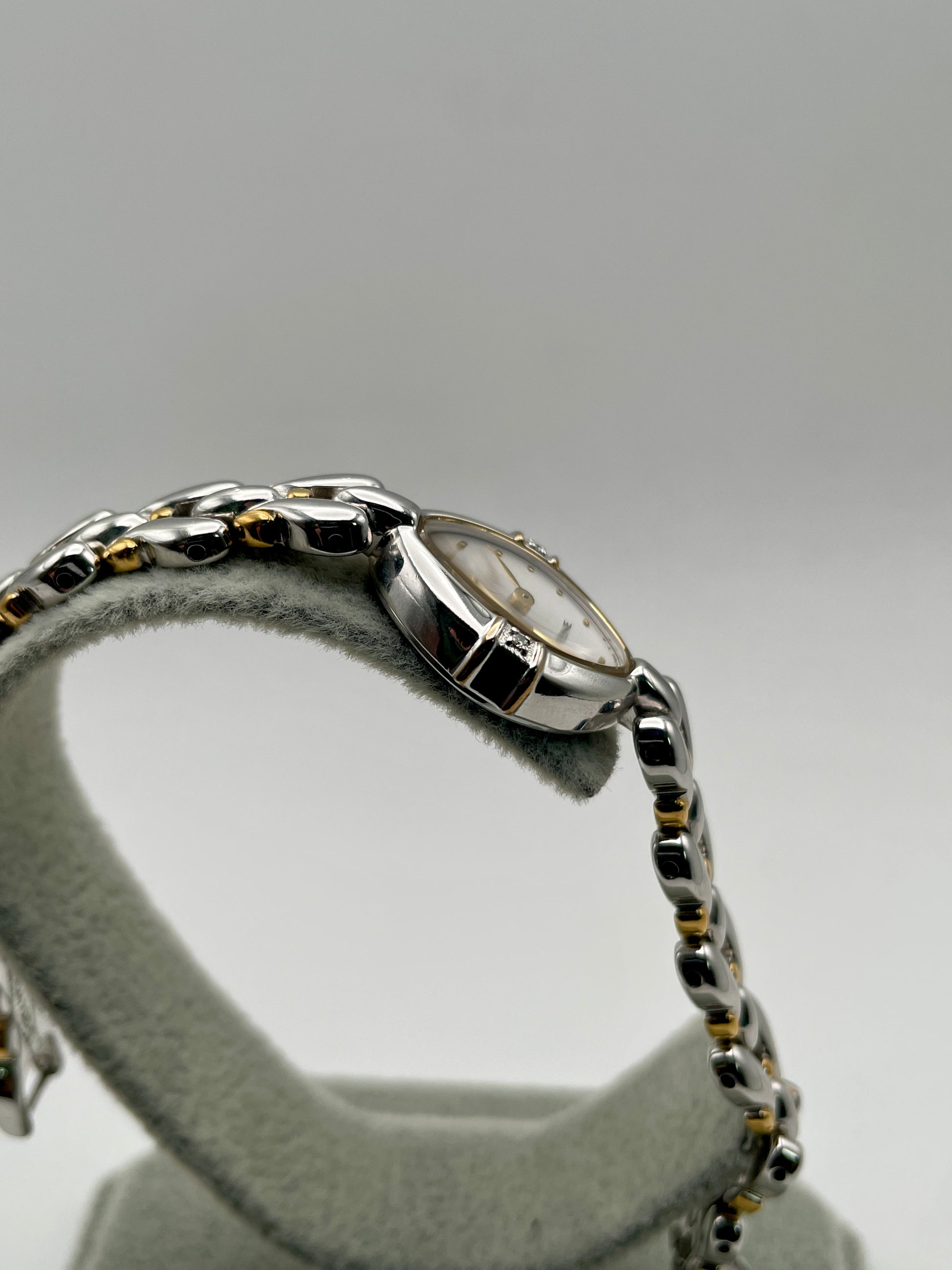 Side angle of the case and sculptural bracelet design

